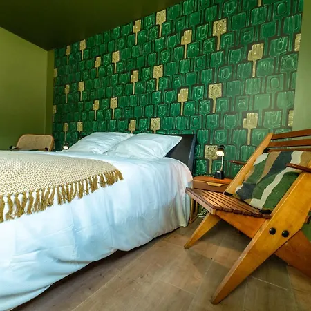 D'hôte Vintage Au Château Camponac Couette-café Bourg